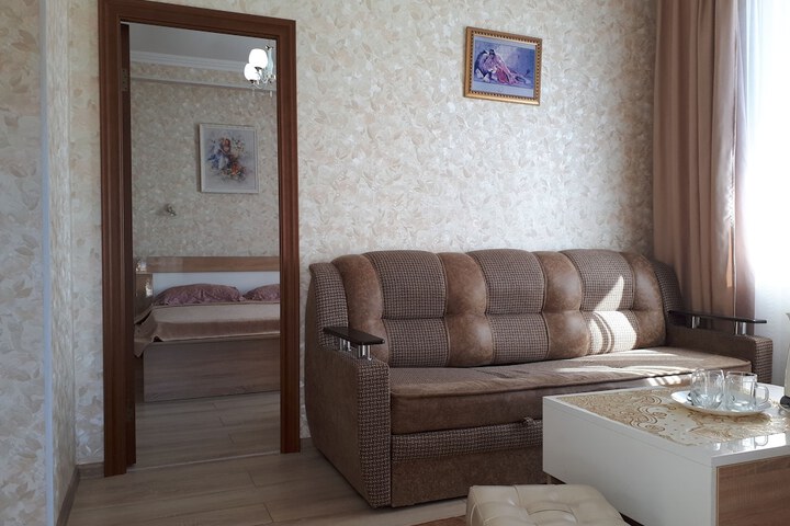 Room 22 of 32