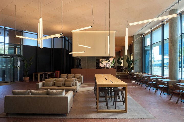 Guest Lobby