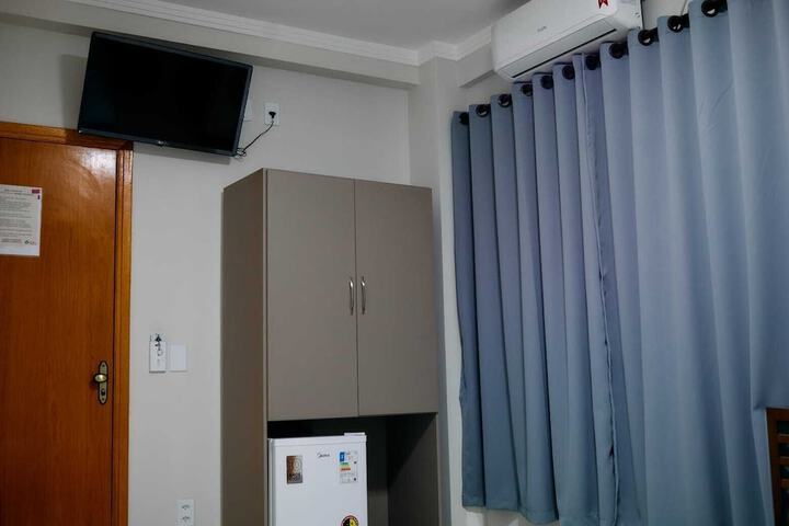 Room 4 of 26