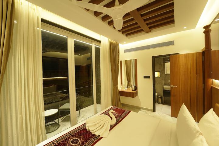 Room 16 of 35