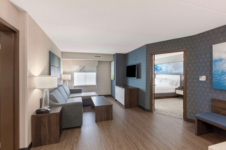 Room 18 of 33