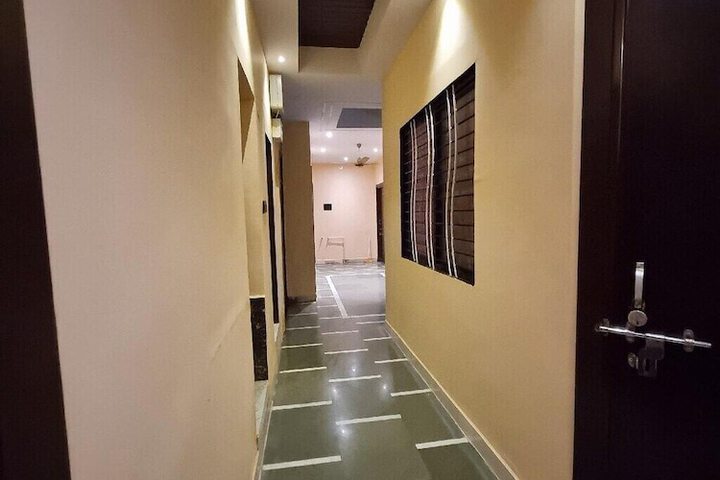 Room 15 of 20
