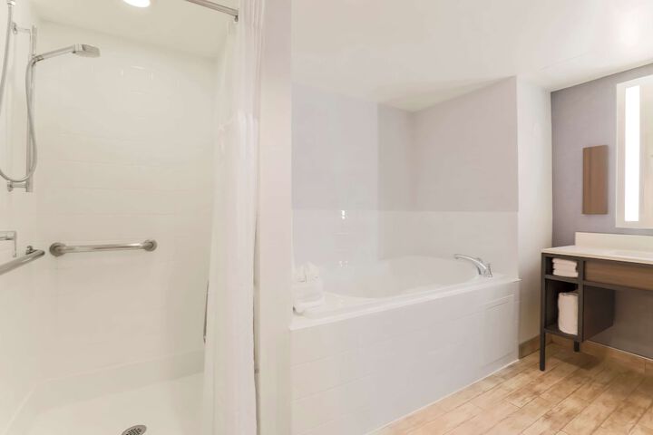 Bathroom shower
