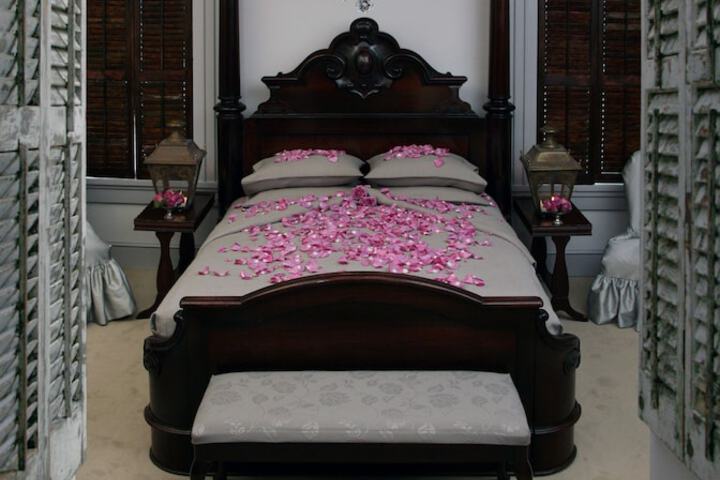 Room 19 of 28