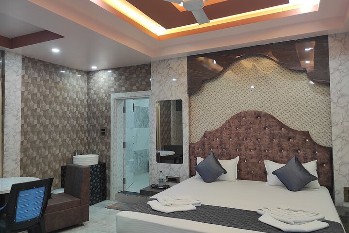 Room 36 of 50