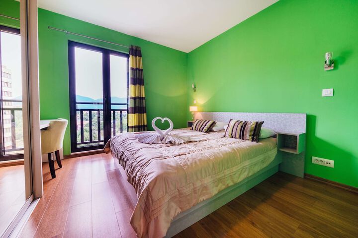 Room 11 of 29