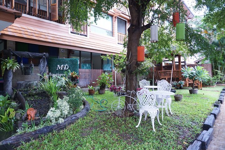 Hotel Exterior 49 of 51