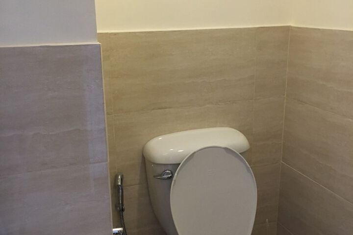 Room 10 of 11