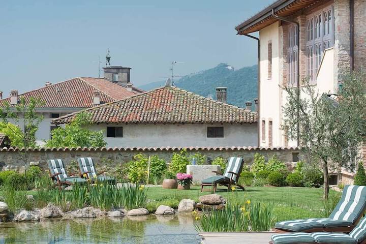 Hotel with Pool