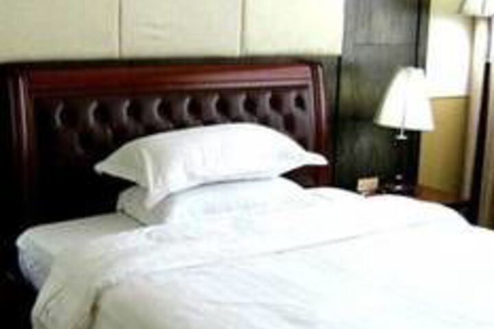 Room 18 of 24