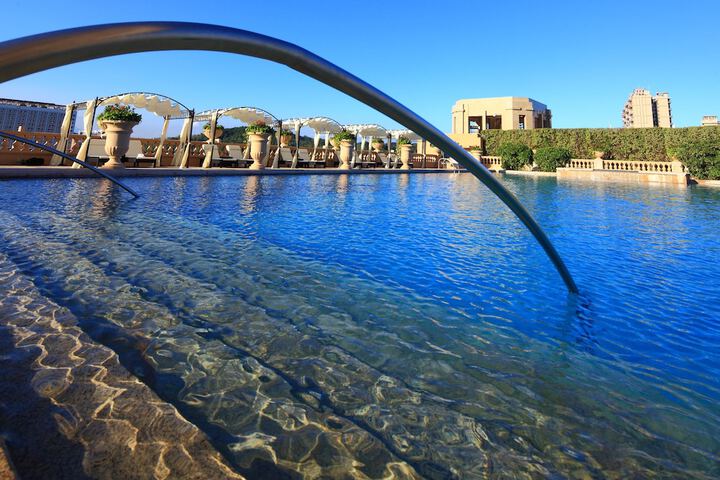 Pool Hotel