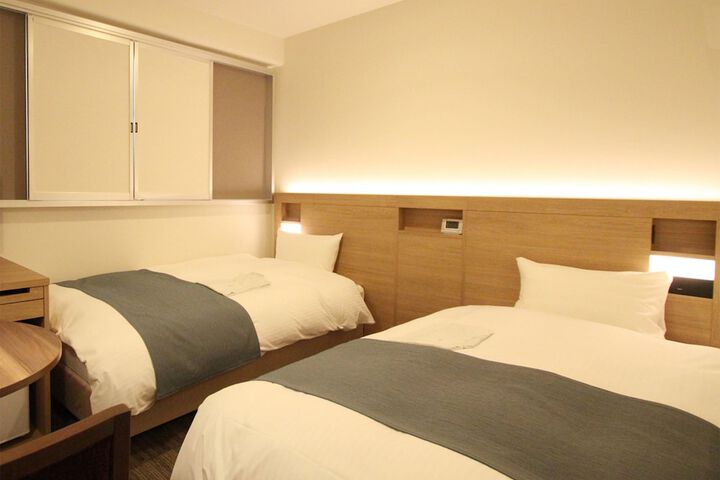 Room 5 of 31