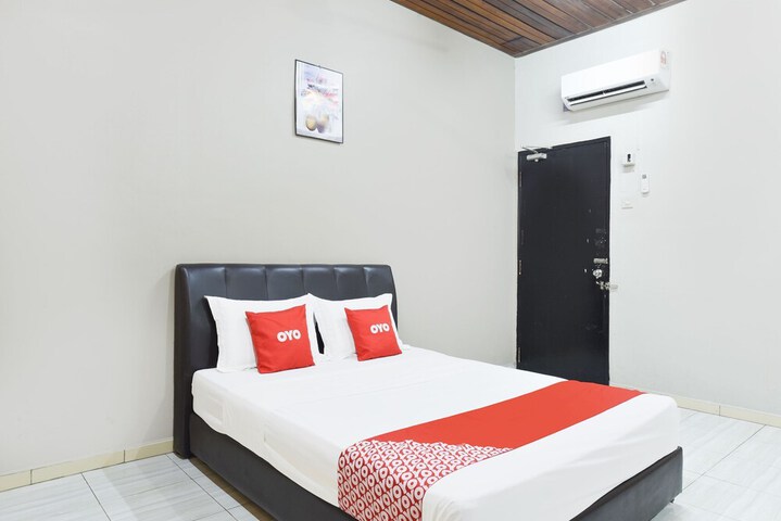 Room 14 of 46