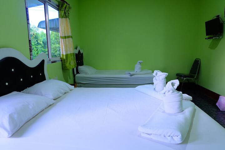 Room 3 of 14