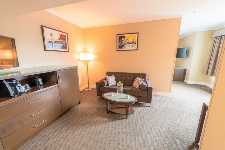 Room 17 of 22