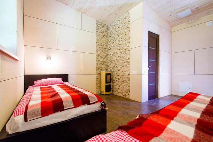 Room 2 of 36