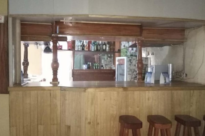 Lounge 16 of 20