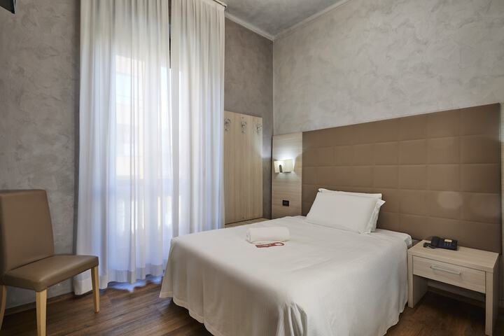 Room 7 of 59