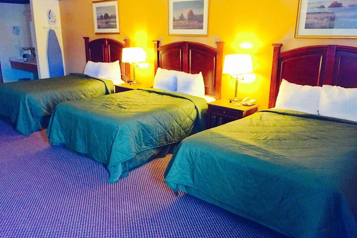 Room 2 of 16
