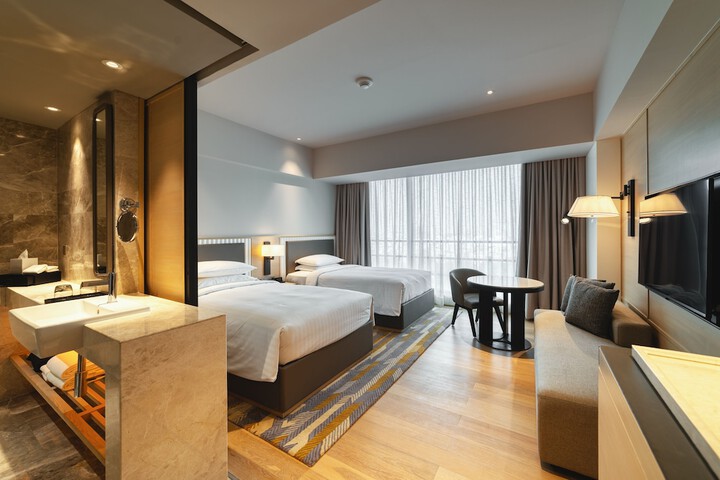 Room 12 of 53