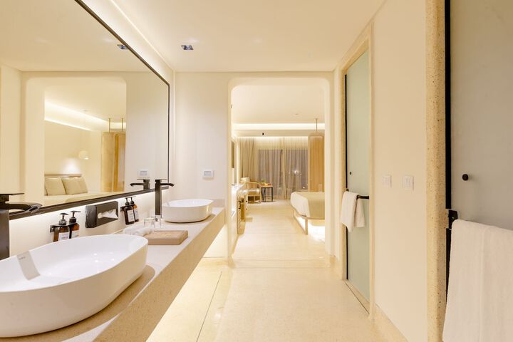 Room 20 of 42