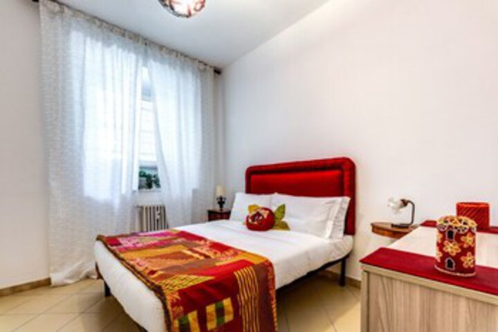Room 11 of 25
