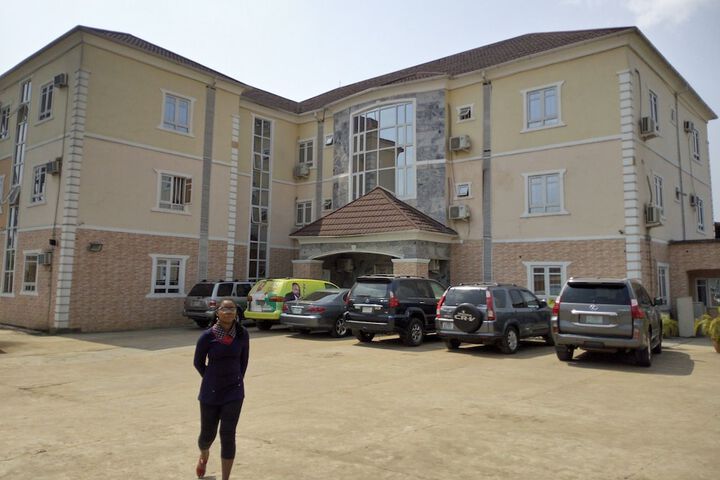 SKYROSE HOTEL
