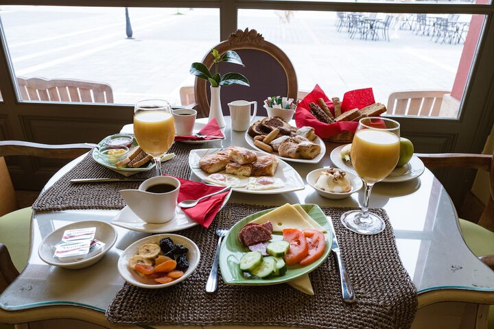 Breakfast buffet