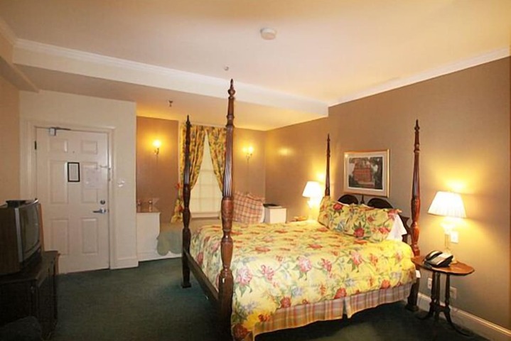 Room 87 of 170