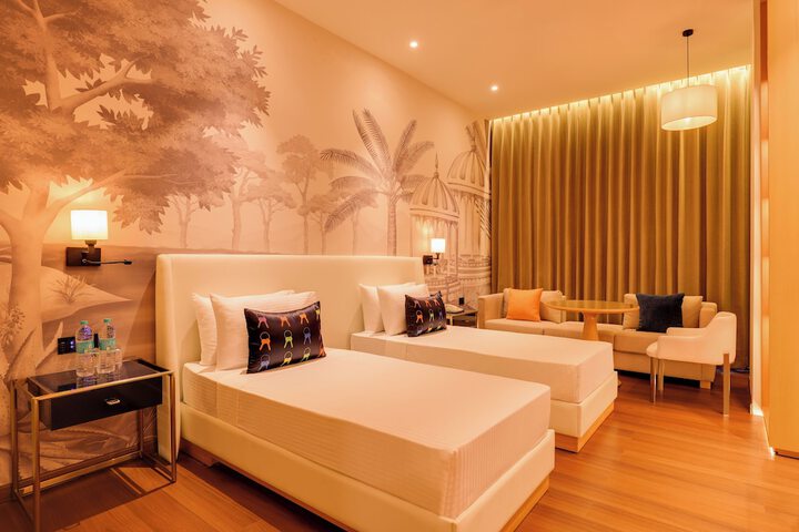 Room 13 of 47