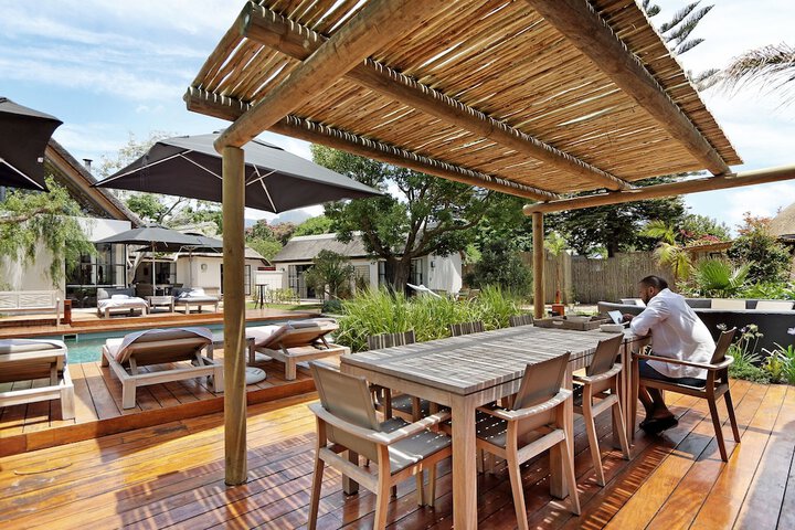 Sundeck 38 of 43
