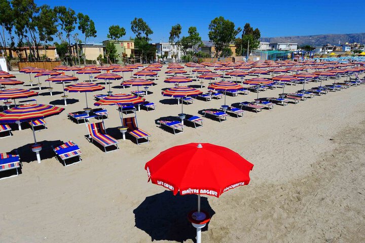 Beach 38 of 49