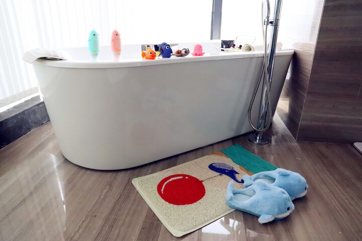 Room 18 of 51