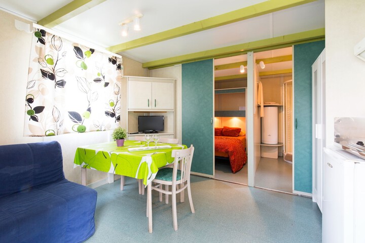 Room 17 of 61