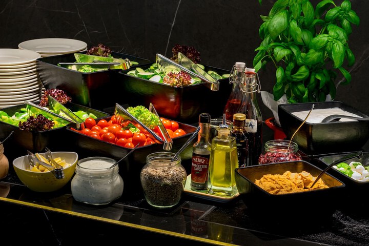 Dining 57 of 72