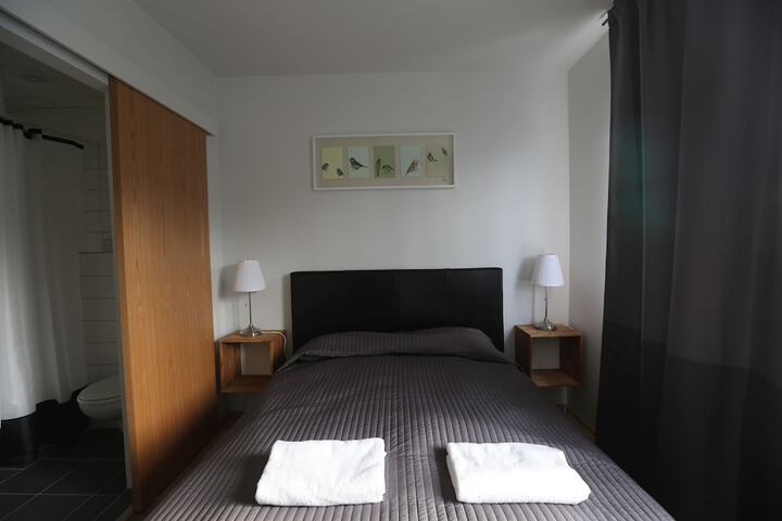 Room 14 of 32
