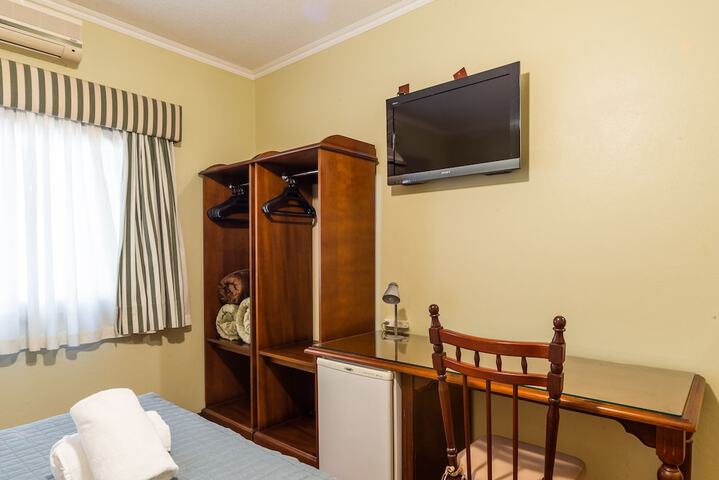 Room 34 of 78