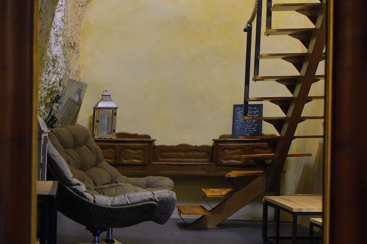 Room 21 of 41