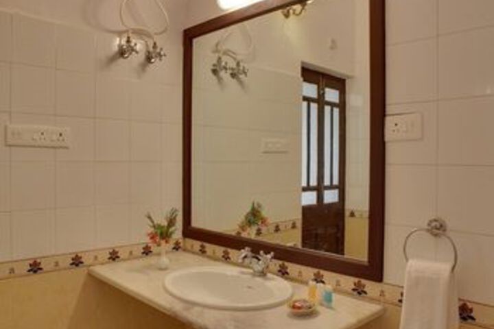 Room 4 of 21