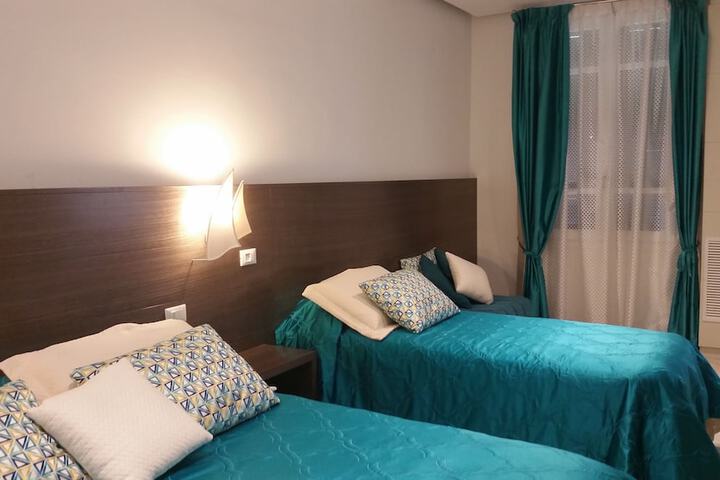 Room 10 of 87