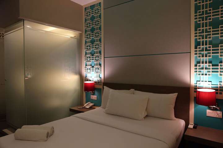 Room 27 of 57