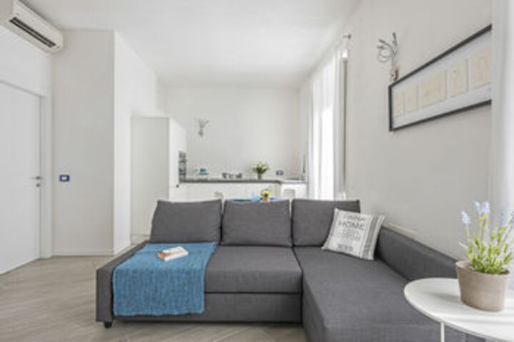 Room 15 of 22