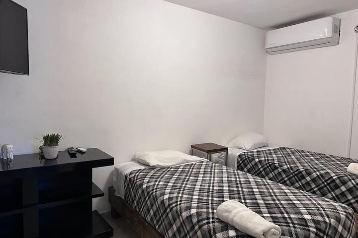 Room 57 of 119