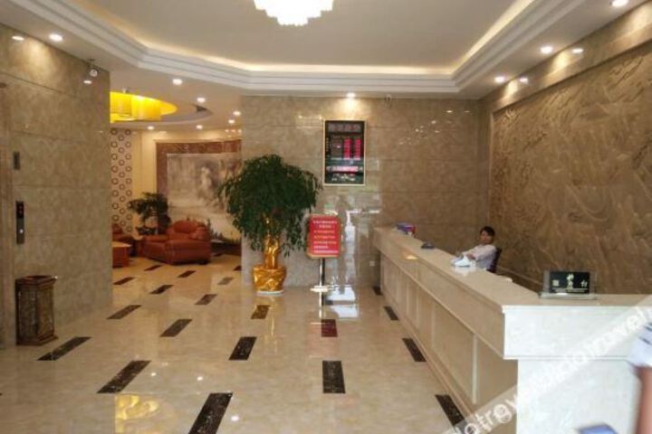 Hotel Interior 9 of 19