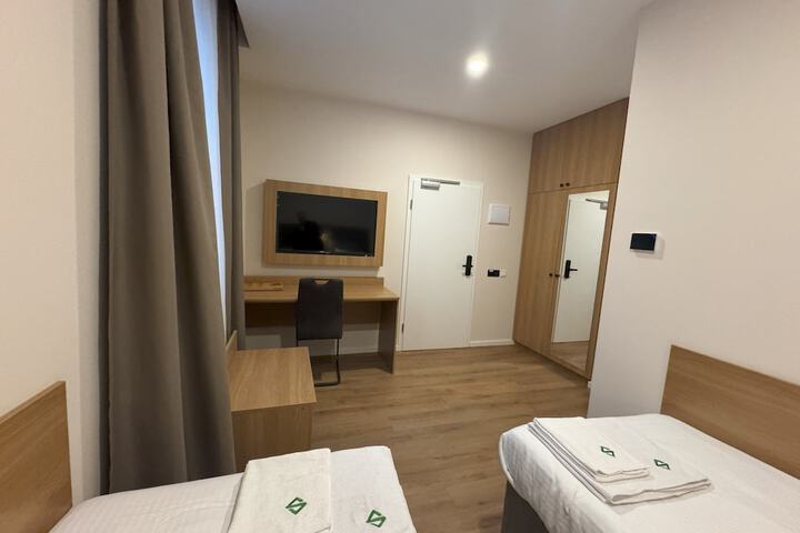 Room 26 of 70
