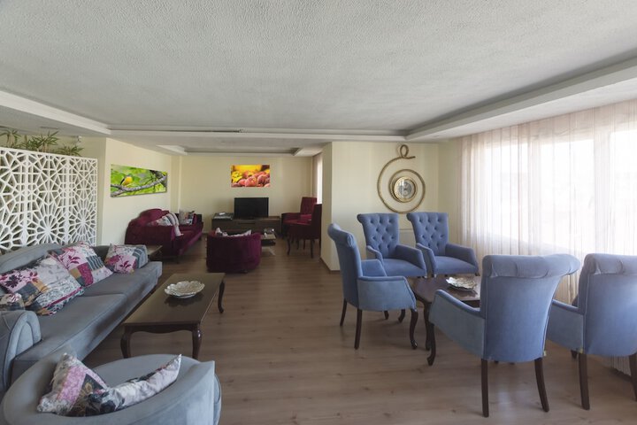 Room 7 of 15