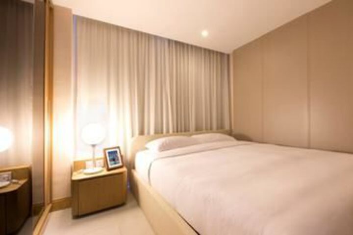 Room 26 of 53
