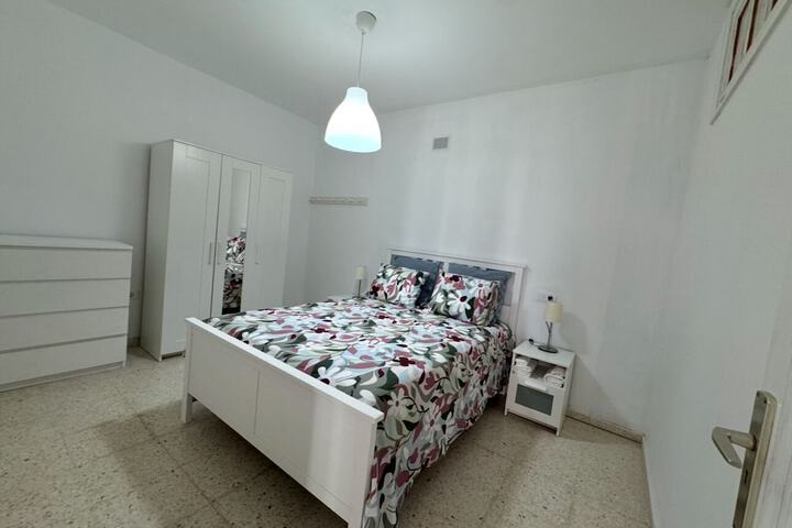 Room 3 of 41
