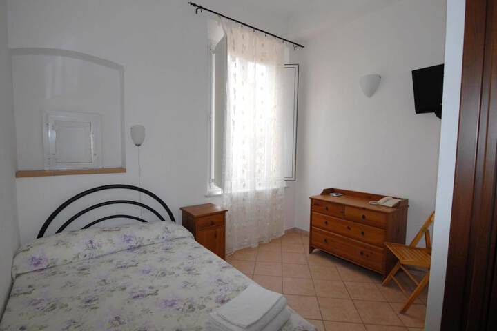Room 12 of 56