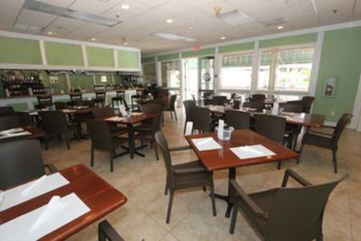 Breakfast/Coffee Service 40 of 172